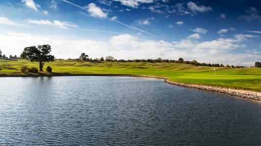 The Oxfordshire Golf Lake Green